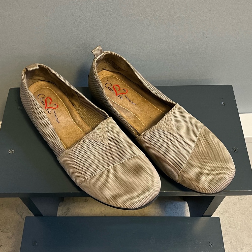 MIA Women's Beige Slip-On Shoes EUC